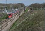 Der FS Trenitalia ETR 400 025 als Frecciarossa FR 6652 bei Saint Émiland in Richtung Paris unterwegs. 
Der FS Trenitalia ETR 400 025 zeigt sich hingegen noch in der ursprünglichen Farbgebung.

6. April 2024 