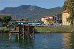 Dies Bild ist auf den ersten Blick kaum als Bahnfoto zu erkennen, doch der seit vielen Jahren nicht mehr in Betriebe stehende Steg in Porto Ceresio diente wohl dem Bahngüterumschlag auf den