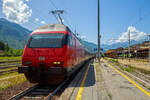 Die SBB Re 460 016-0  Rohrdorferberg Reusstal   (91 85 4 460 016-0 CH-SBB) hat am 26 Mai 2023 mit dem IR 3017 (Brig – Domodossola) den Zielbahnhof Domodossola (I) erreicht und ist nun mit dem