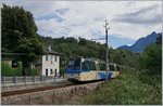 Wer im Fahrplan  Villette  eingibt, stösst neben dem wohl gewüschten  Villette VD  im Lavaux zwischen Lausanne und Vevey, auch auf das im Valle Vigezzo liegende  Villette , dessen Station hier zu sehen ist. Zur Bereicherung des Bildes wartete ich auf einen Treno Panoramico der hier auf der Fahrt Richtung Domodossola fotografiert werden konnte.
5. Sept. 2016