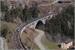 Der FS ETR 470 als EC 14 Milano - Zürich auf der Mittleren Meienreuss Brücke bei Wassen.