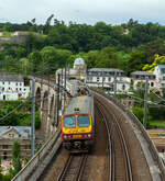 Eine Z 2  Doppeleinheit (Z 2006 und Z 2007) fährt als RB 3440 (Ettelbrück - Mersch - Luxembourg) am 14 Juni 2013 über den Clausener Viadukt in Luxemburg Stadt in Richtung Hauptbahnhof.
