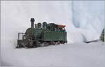 Eine sehr alte H0 Modellbahn Malltet Lok, die ich über den Jahreswechsel wieder etwas aufgepäppelt habe dass sie nun wieder fährt. 
Lieder habe ich aber für H0 keine feste Anlage, es beleibt also nur hin und wieder die  Teppichbahn . 

12. Jan 2025