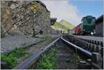 Die BRB Dampflok H 2/3 N° 15 wartet auf dem Brienzer Rothorn auf die Abfahrt nach Brienz. Wer ganz genau hinschaut, entdeckt auf dem Gleis links im Bild das Modell eines BVB Bhe 2/4 in Nenngrösse Ze.

7. Juli 2016 

