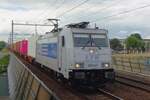 LTE 286 940 schleppt der Mannheim-Wrth KLV durch Tilburg-Reeshof am 9 Juli 2021.