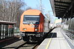 2016 906 der RTS mit einem Gterzug beim Haltevorgang im Bahnhof Lochau-Hrbranz am 24.3.21