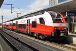 Am 10 Mai 2018 steht 4746 005 in Linz Hbf.