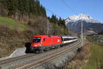 1016 006 war mit dem  Transalpin  am 5. November 2025 aus Klagenfurt kommend bei Pfaffenschwend auf dem Weg nach Z�rich.