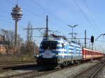 Die 1116 007 EM Griechenland am 15.03.2008 mit einer Regionalbahn aus Gyr bei der Einfahrt in Wien Sdbahnhof.