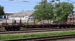 A-RCW 31 81 3504 142-0 Gattung Rns-z abgestellt mit anderen Schadwagen im Gbf Pattburg.