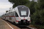 4110 110 als Leerzug von Rostock Hbf nach Warnemünde bei der Durchfahrt im hHaltepunkt Rostock-Holbeinplatz.21.08.2020