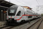 4110 610-1 als IC 94 von Wien Hbf nach Warnemünde kurz vor der Ausfahrt im Rostocker Hbf.03.10.2020