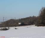 185 621-0 zieht einen Containerzug bei Edlhausen.