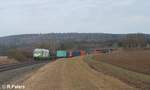 ER20 01 zieht den Containerzug Hamburg - Wiesau bei Oberteich.