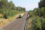 ER20-01 zieht den Wiesau Containerzug nach Hof bei Großwenden.