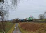 ER20-02 zieht den 95394 Cheb - Regensburg Holzzug der später noch weiter nach Kufstein geht kurz vor Marktredwitz.