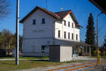 Der Bahnhof Stadl-Paura an der Vorchdorferbahn (Lokalbahn Lambach – Vorchdorf, �BB KBS 160) der Stern & Hafferl Verkehrsgesellschaft m.b.H. am 04 April 2025.