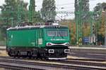 Auch Softronic geht Grün mit 48 0011 in Kelenföld am 20 September 2017. Sta6tt das übliche Ungarisches Nummer ist dieser Lok noch ins Rumänischen Nummerschema eingereight.