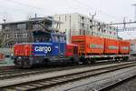 SBB 923 027 rangiert am 24 März 2017 in Thun.