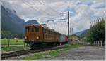 50 Jahre Blonay Chamby - MEGA BERNINA FESTIVAL -  Bündner Tag im Saaneland : Die BB Ge 4/4 81 (RhB Ge 4/4 181) erreicht mit ihrem Extrazug Rougemont - Gstaad den Bahnhof Saanen.