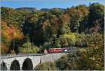 Der trockene Sommer nötigte die Blonay-Chamby Bahn auch im Herbst noch, zu ihren Dampfzüen eine  Löschzug  zu führen.