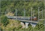 100 Jahre BLS: Die BLS Ae 4/4 mit ihrem Pendelzug auf dem Lugelkinn Viadukt.