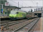 Während die BLS RE 465 002 mit ihrem Autotunnelzug von Kandersteg Goppenstein erreicht hat, verlässt die BLS Re 4/4 191 mit ihrem Autotunnelzug (AT3) Goppenstein in Richtung Kandersteg.