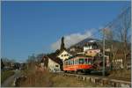 Der MOB Be 4/4 1007 (ex SNB/OJB  Bipperlisi ) als Regionalzug 2347 Chernex - Montreux kurz nach Planchamp.