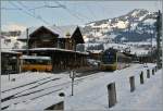 Ein  Lenker-Pendel  nach Rougemont beim Halt in Saanen.