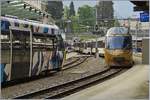 Die MOB GDe 4/4 6004  Interlaken  stellt in Montreux den MOB Panoramic Express bereit.