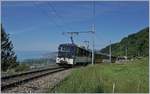 Die MOB GDe 4/4 6005 ist mit ihrem PE 2122 auf dem Weg nach Zweisimmen bei Sonzier unterwegs.