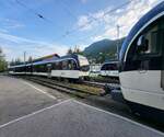 CEV MVR ABeh 2/6 in Blonay: rechts in Bild der ABeh 2/6 7508 nach Vevey, links der ankommende ABeh 2/6 7501 von Vevey  nach Les Pleiades und im Hintergrund der abgestellten ABeh 2/6 7503  Blonay Chamby .
31 Aug. 2024