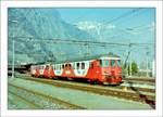 Ein MO / TMR Regionalzug wartet in Martigny auf die Abfahrt nach Le Chable.