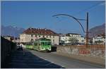 Ein ASD Regionalzug nach Les Diablerets in den Strassen von Aigle.