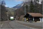 Les Planchens (Aigle): Von  hier geht es wie im Bildz zusehen jeweils in Richtung Le Sépey, wo der Zug wendet und dann links nach Aigle oder rechts nach Les Diablerets weiterfahrt.