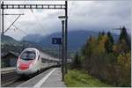 Ein SBB ETR 610 auf dem Weg von Milano nach Basel bei Mülenen.