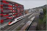 Ein SBB ETR 610 / RABe 503  Pinocchio  erreicht den Bahnhof von Montreux.