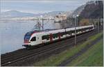 Ein SBB RABe 523 auf der Fahrt Richtung Lausanne kurz vor dem Château de Chillon.