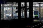 Der Bahnhof Bern -     Eine kleine Serie mit der Einfahrt eines ICE 4 in den Berner Bahnhof.
