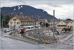 Blick auf den  alten  Bahnhof von Châtel St-Denis, welcher in Kürze wohl vollständig entfernt wird, wird doch hier die umgelegte Kantonsstrasse vorbeiführen.