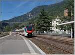 Der TILO RABe 524 305 als Leermaterialzug bei der Durchfahrt in Faido in Richtung Süden. Seitdem die SOB die RE Locarno - Basel/Zürich übernommen hat, sind die TILO RABe in der Leventina nur noch in den Randstunden im Einsatz; somit hatte ich Glück diesen TILO-Zug vor die Kamera zu bekommen.

4. Sept. 2023 