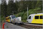 Nach der Abfahrt des Be 4/6 101  Eiger  links im Bild, steht in Grütschalp schon der Be 4/6 102  Mönch  zur Bereitstellung bereit, er wird den bis anhin gefahrenen Halbstundentakt zum