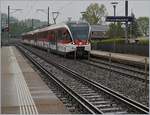 Die S5 nach Giswil mit dem ABe 4/8 (130 006-0) und einem weitern erreichen Kriens Mattenhof.