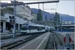 Eine eher ungewöhnliche Rangierkomposition nähert sich in Montreux den Bahnsteiggleisen: Der MOB ABe 4/4 9301 rangiert GPX Wagen. 

4. April 2025