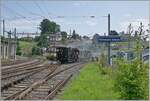 In Sumiswald findet der traditionelle Gotthelf-Märit statt und für diesen Markt fährt die  Emmentalbahn  auf der Strecke Sumiswald Grünen - Wasen i.E. einige Dampfzüge. 
Das Bild zeigt die E 3/3 853 des Vereins Dampf Bahn Bern bei der Einfahrt in Sumiswald Grünen. 

14. Juni 2025
