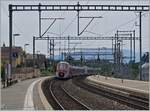 Zwei SNCF Coradia Polyvalent régional tricourant als Léman Express nach Coppet erreichen Versoix.