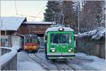 Nochmal der TPC BVB Be 2/5 15, nun etwas in Bewegung beim Rangieren in Villars sur Ollon: der Triebwagen hat einen Güterwagen für den Col de Bretaye bereitgestellt und fährt nun wieder