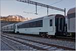 Der Spurwechselwagen der MOB in einem Testzug, abgestellt in Zweisimmen.