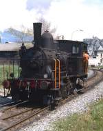 E 3/3 8523  Chippis  der Alusuisse-Werke rangiert im Mai 1980 in Chippis bei Sierre