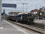 Die mit ihrem Dampfzug in Sursee eingetroffen und muss nur für das Manöver für die Rückfahrt (Umfahren) in die Güteranlage des Bahnhofs fahren.